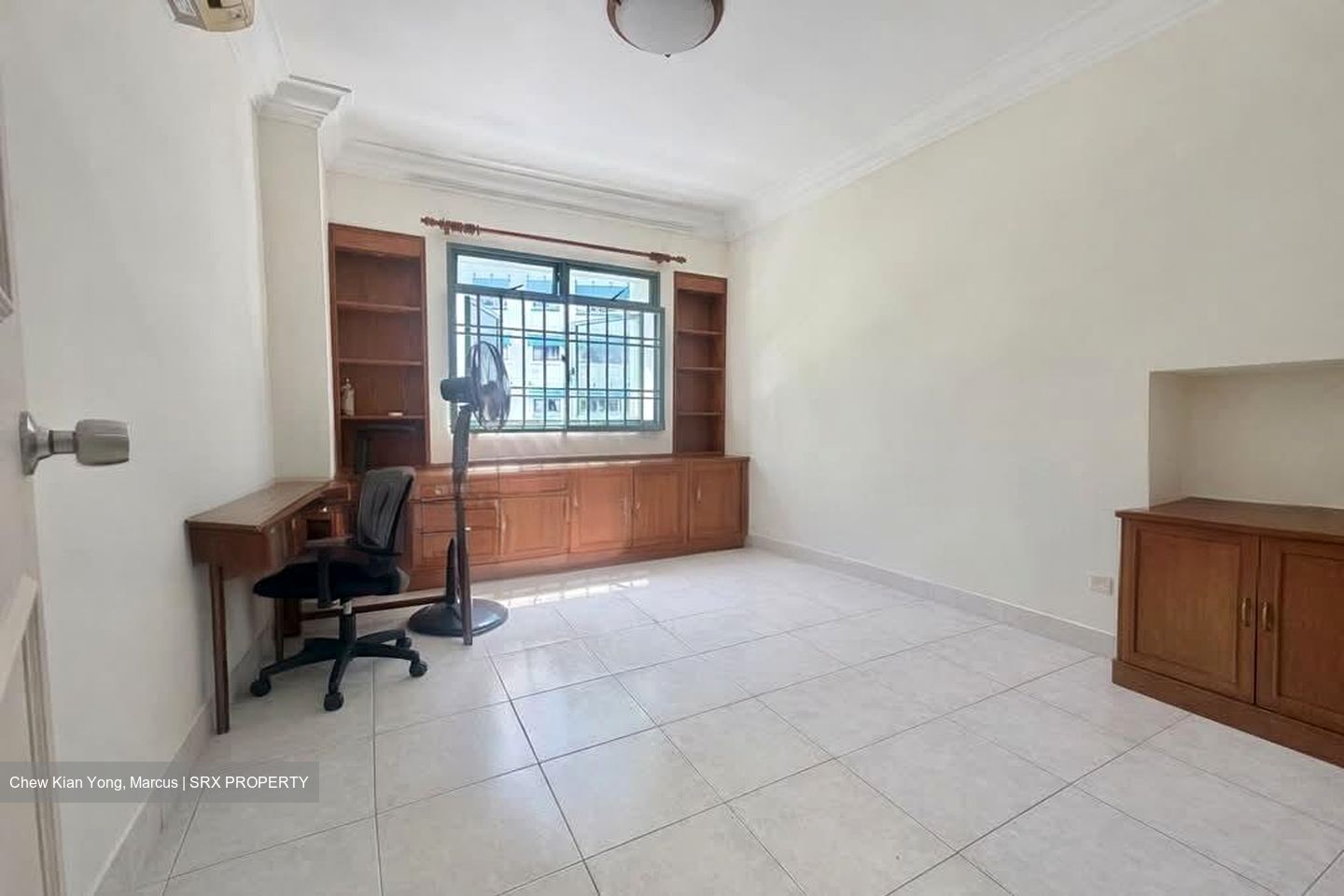 Blk 454 Choa Chu Kang Avenue 4 (Choa Chu Kang), HDB Executive #548499141